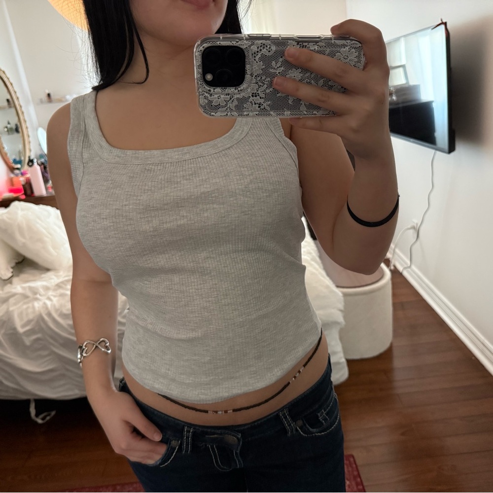 Light Gray Ribbed Tank Top - Picture 2 of 4